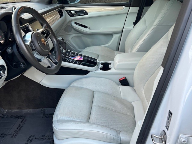 2016 Porsche Macan - $18,500
