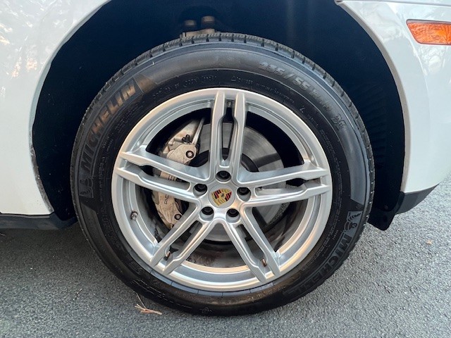 2016 Porsche Macan - $18,500