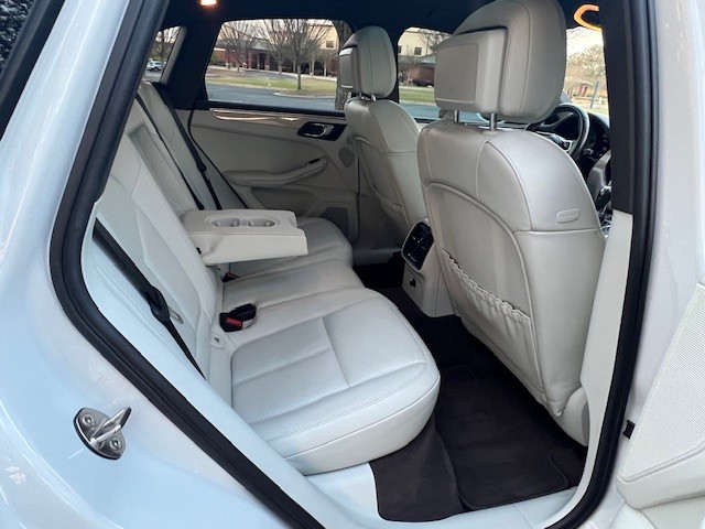 2016 Porsche Macan - $18,500