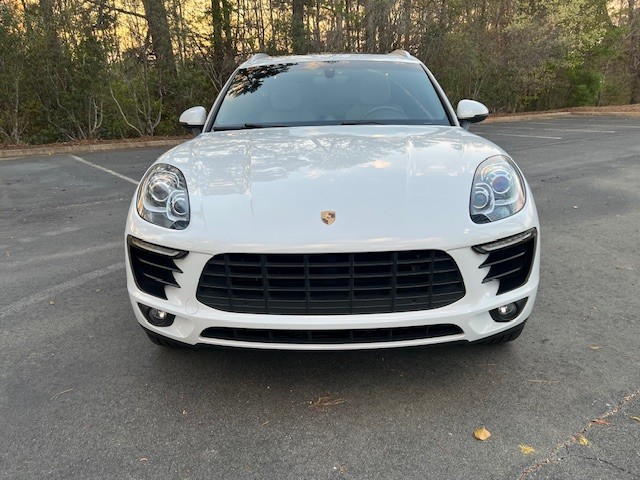 2016 Porsche Macan - $18,500