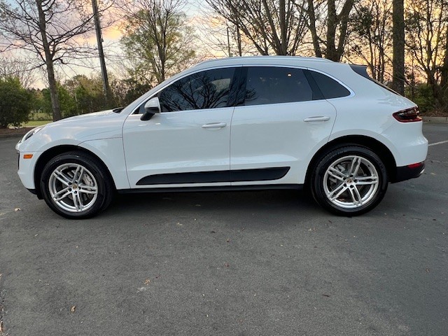 2016 Porsche Macan - $18,500