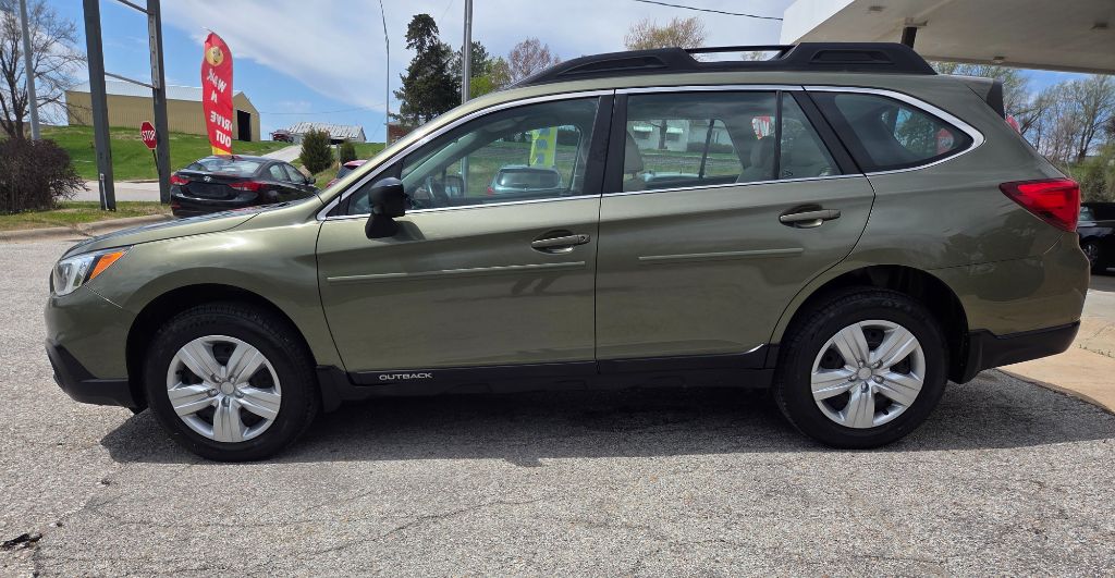 2016 Subaru Outback photo