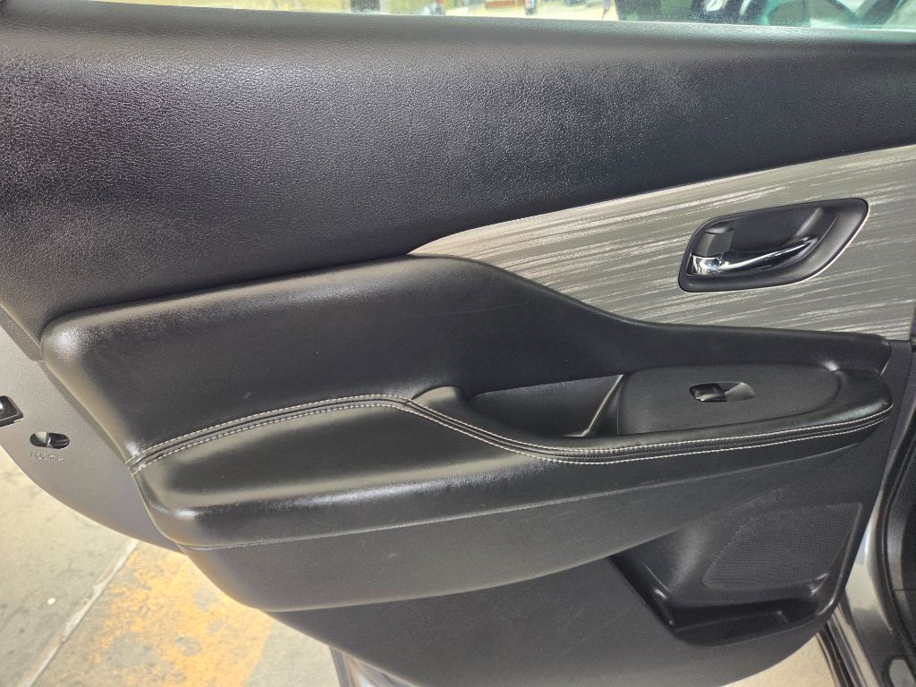2015 Nissan Murano SV photo