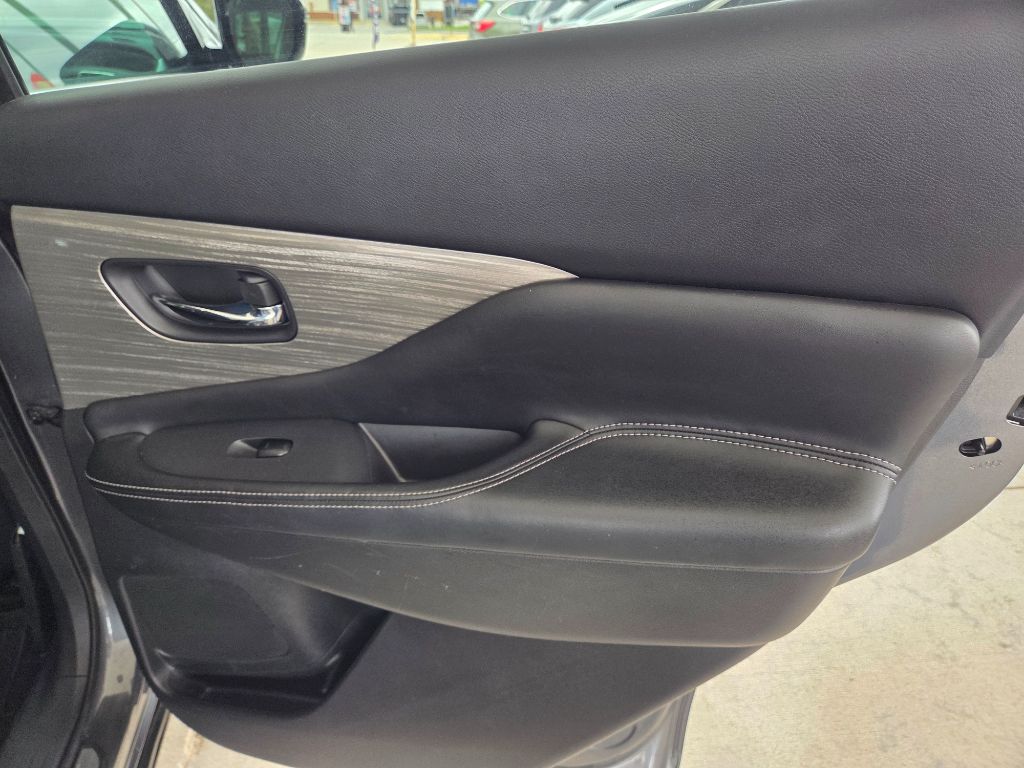 2015 Nissan Murano SV photo
