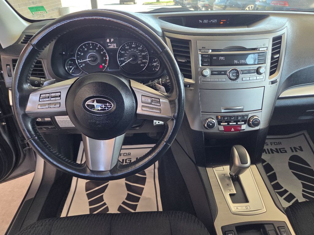 2011 Subaru Outback 2.5i Premium photo