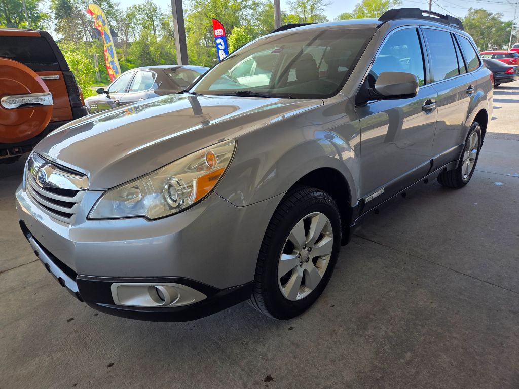 2011 Subaru Outback 2.5i Premium photo
