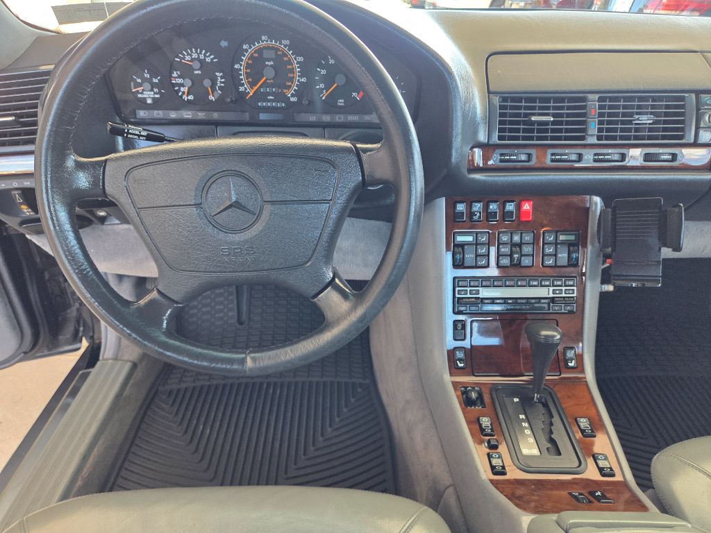 1993 Mercedes-Benz 500 - $19,995