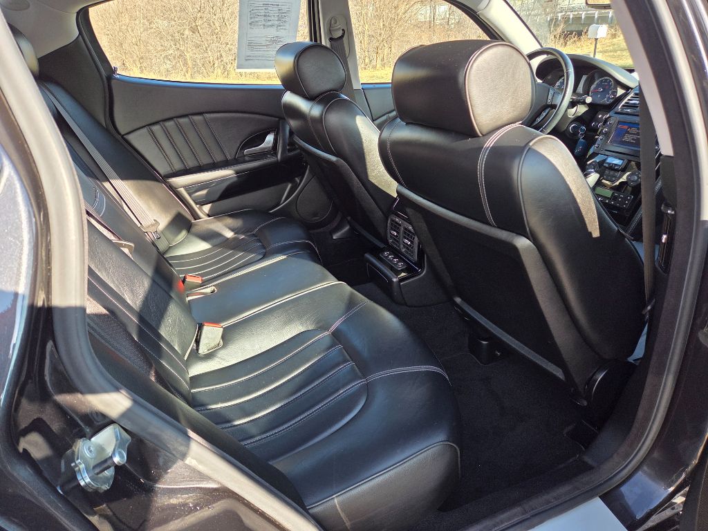 2008 Maserati Quattroporte - $15,400