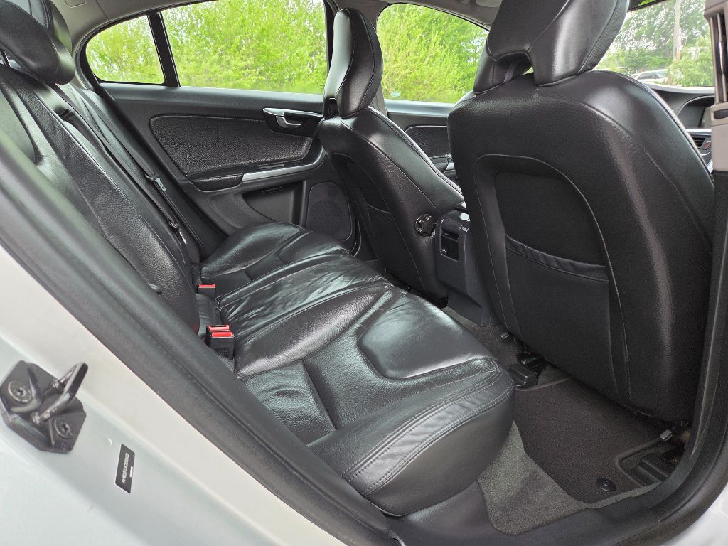 2012 Volvo S60 - $8,499