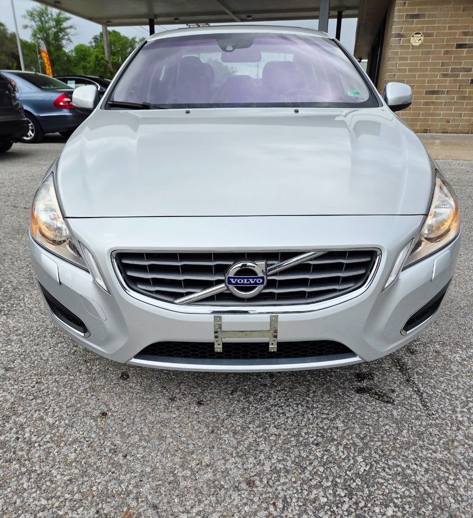 2012 Volvo S60 - $8,499
