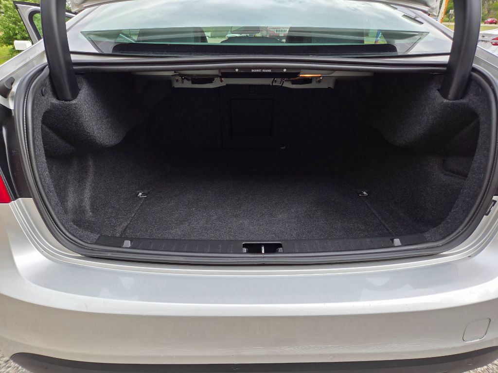 2012 Volvo S60 - $8,499