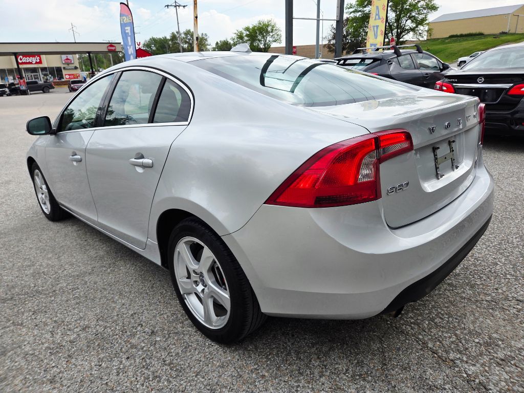 2012 Volvo S60 - $8,499