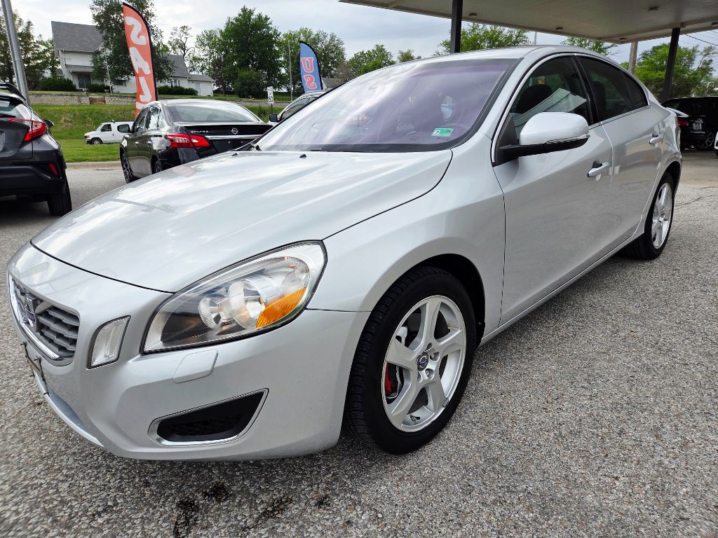 2012 Volvo S60 - $8,499