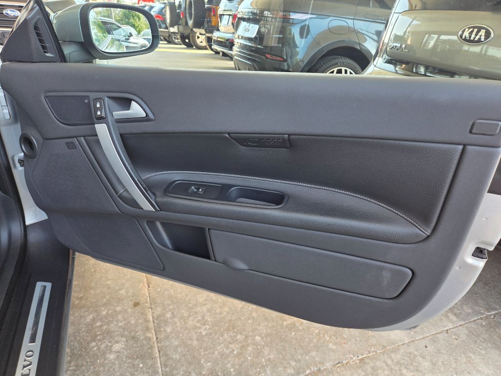 2011 Volvo C70 - $6,499