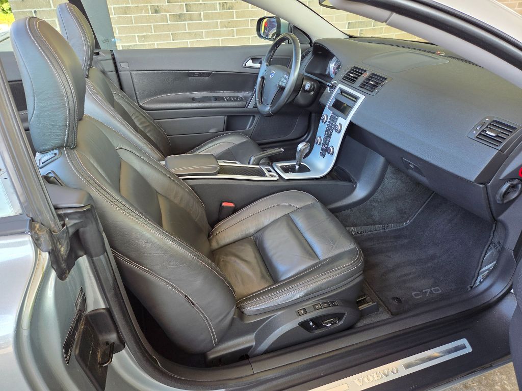 2011 Volvo C70 - $6,499