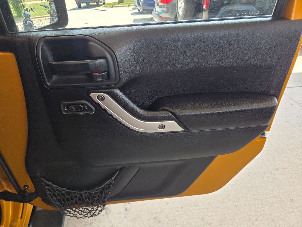 2014 Jeep Wrangler - $14,995