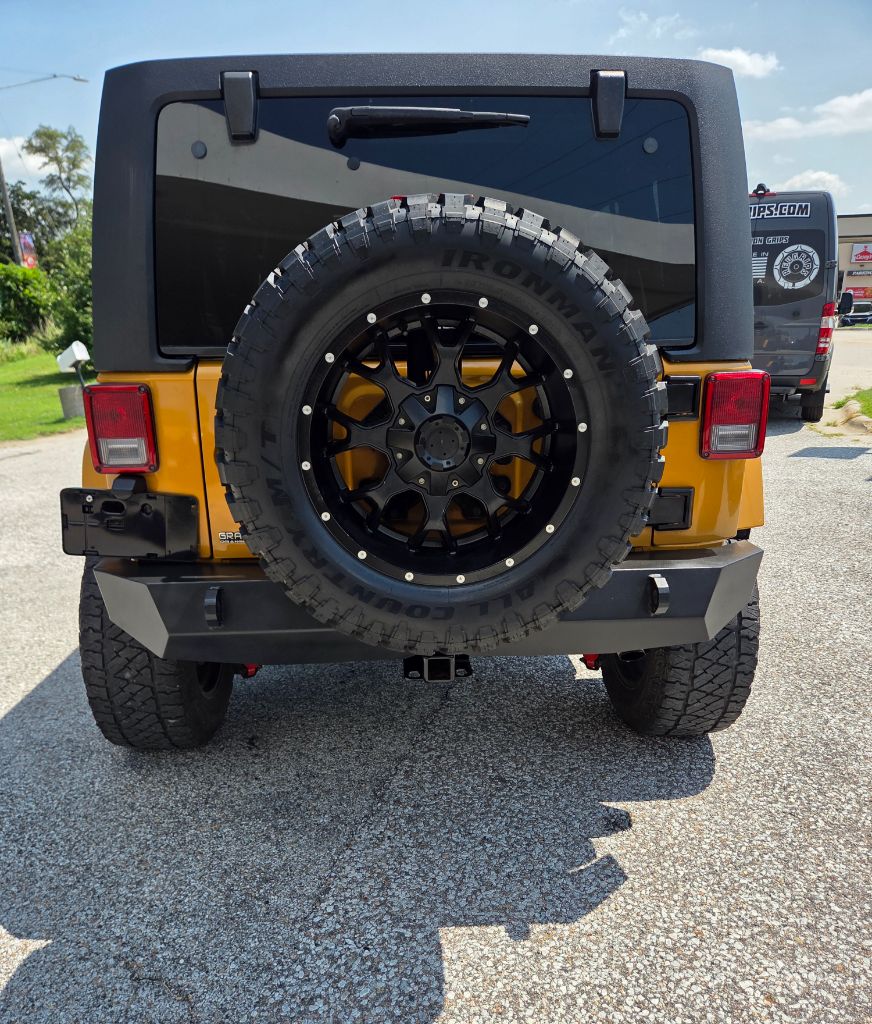 2014 Jeep Wrangler - $14,995