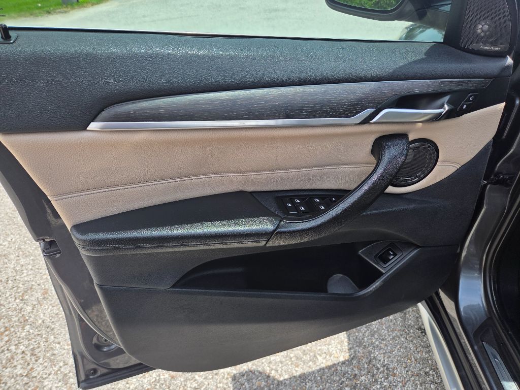 2016 BMW X1 - $9,995