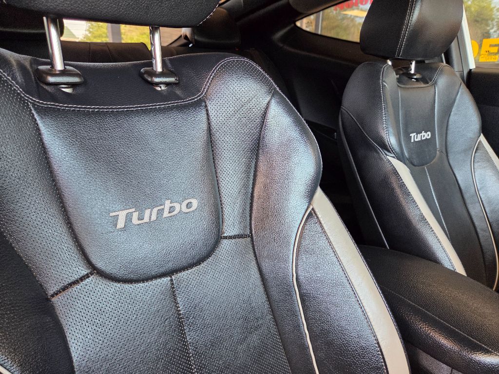 2015 Hyundai Veloster - $7,299