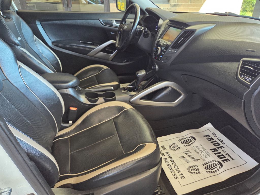 2015 Hyundai Veloster - $7,299