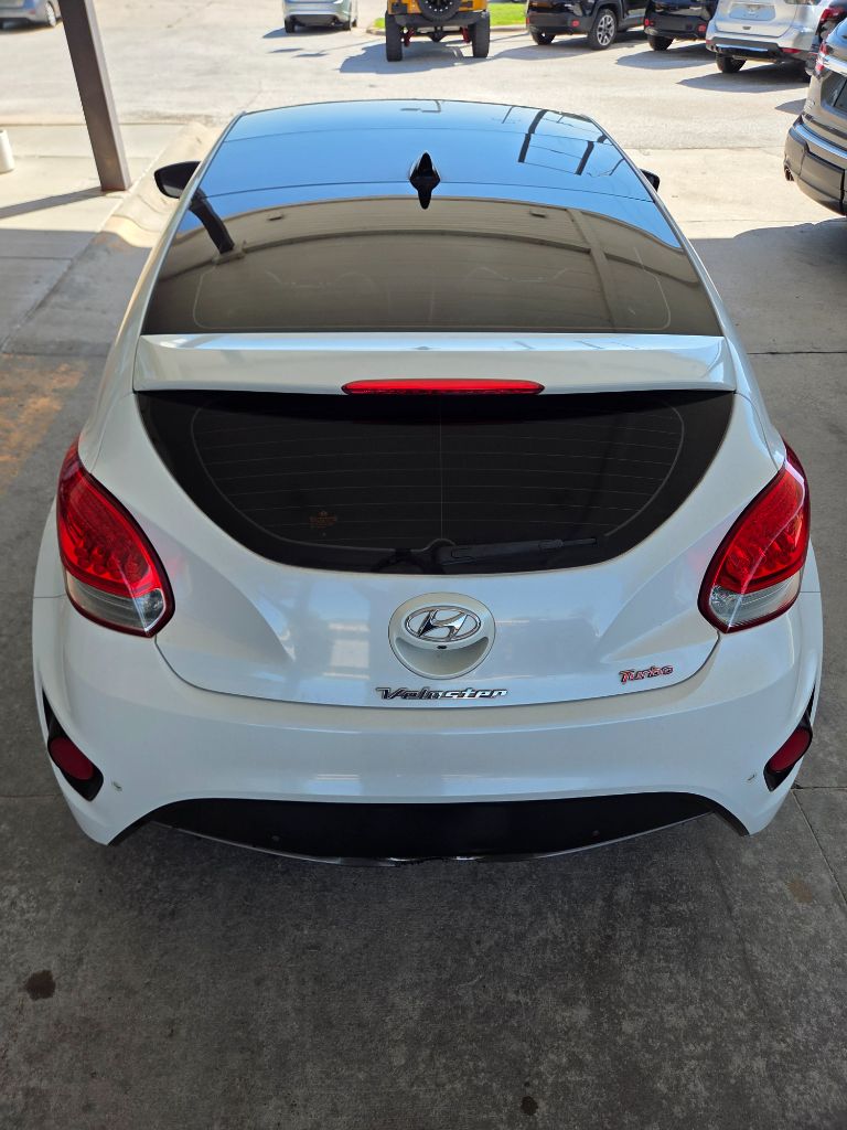 2015 Hyundai Veloster - $7,299