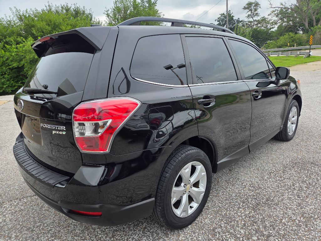 2016 Subaru Forester - $9,899