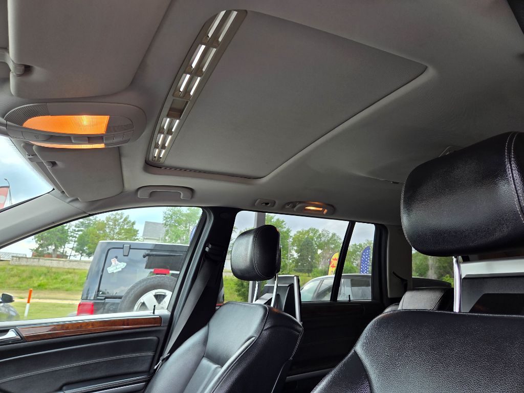 2011 Mercedes-Benz GL Class - $9,995