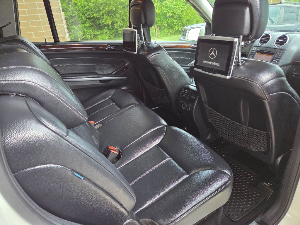 2011 Mercedes-Benz GL Class - $9,995