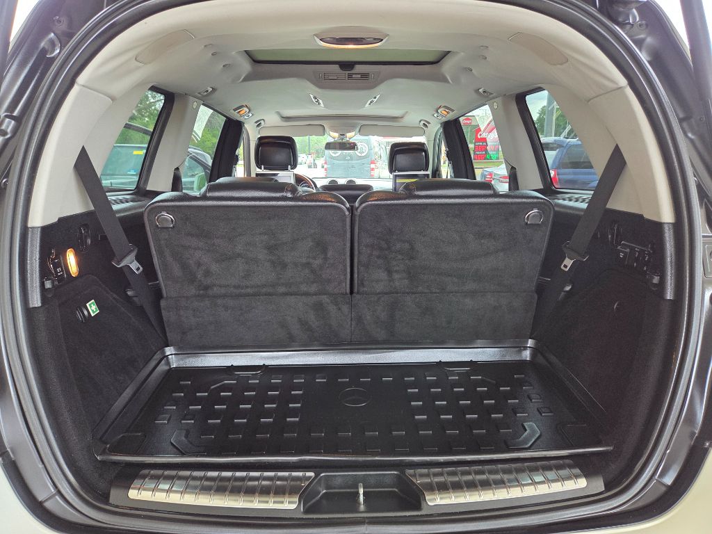 2011 Mercedes-Benz GL Class - $9,995