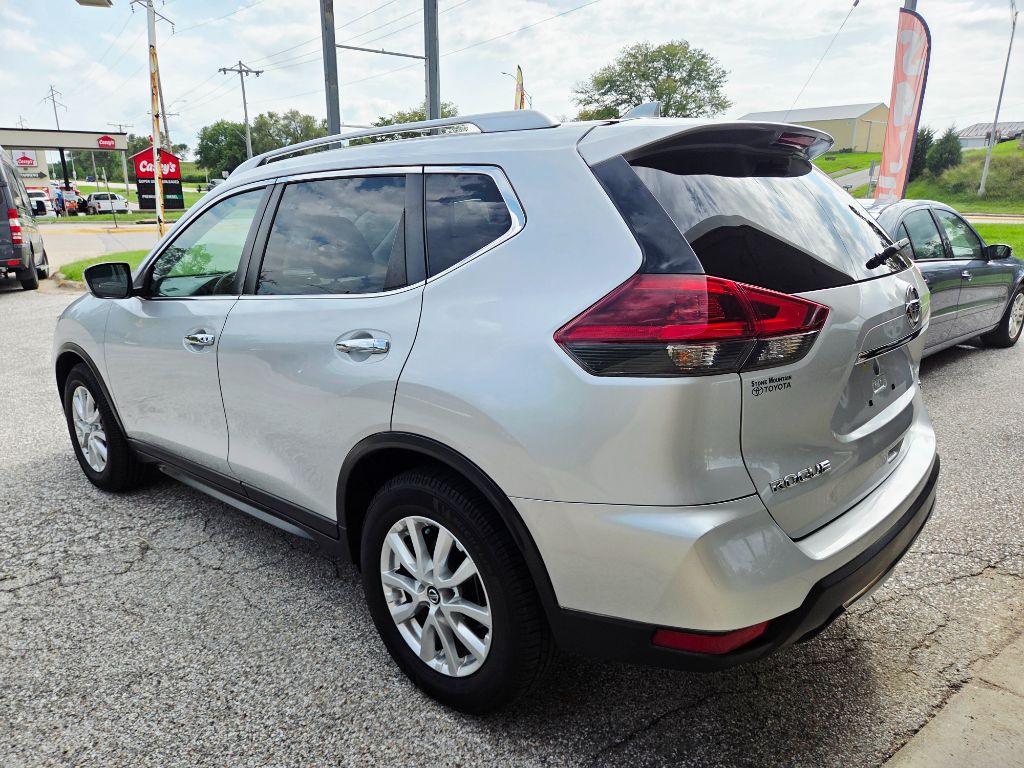 2018 Nissan Rogue - $10,400