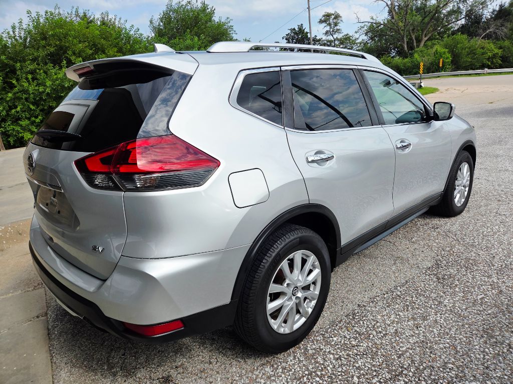 2018 Nissan Rogue - $10,400