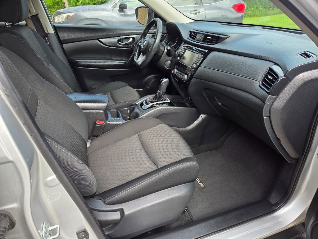 2018 Nissan Rogue - $10,400
