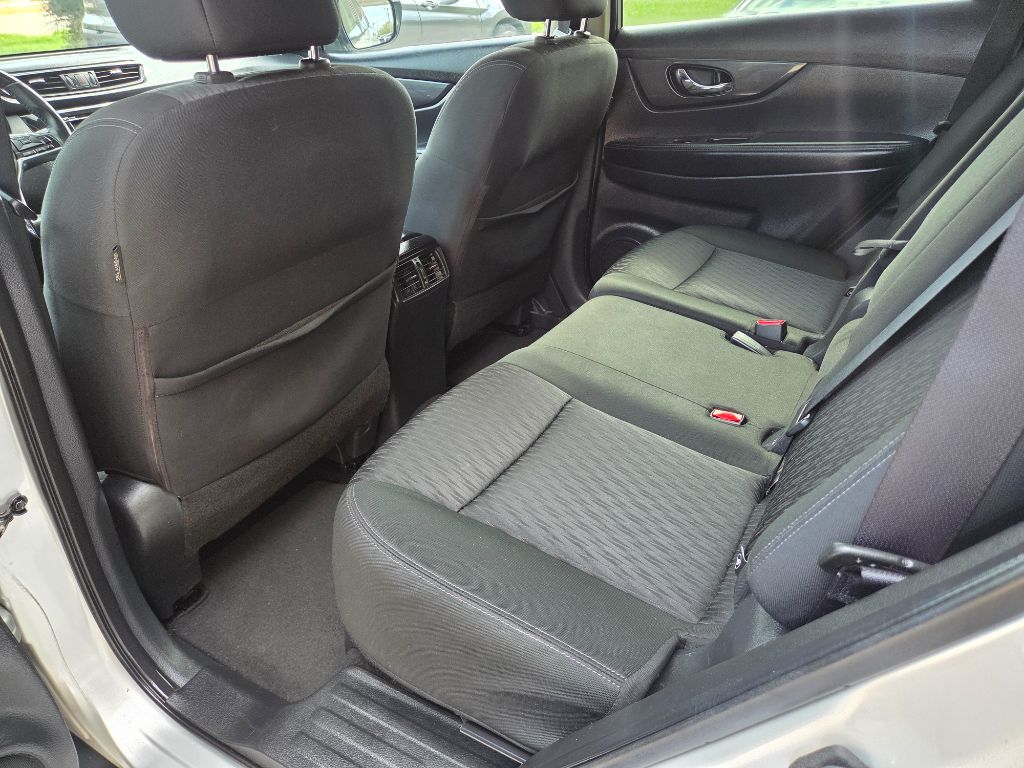 2018 Nissan Rogue - $10,400