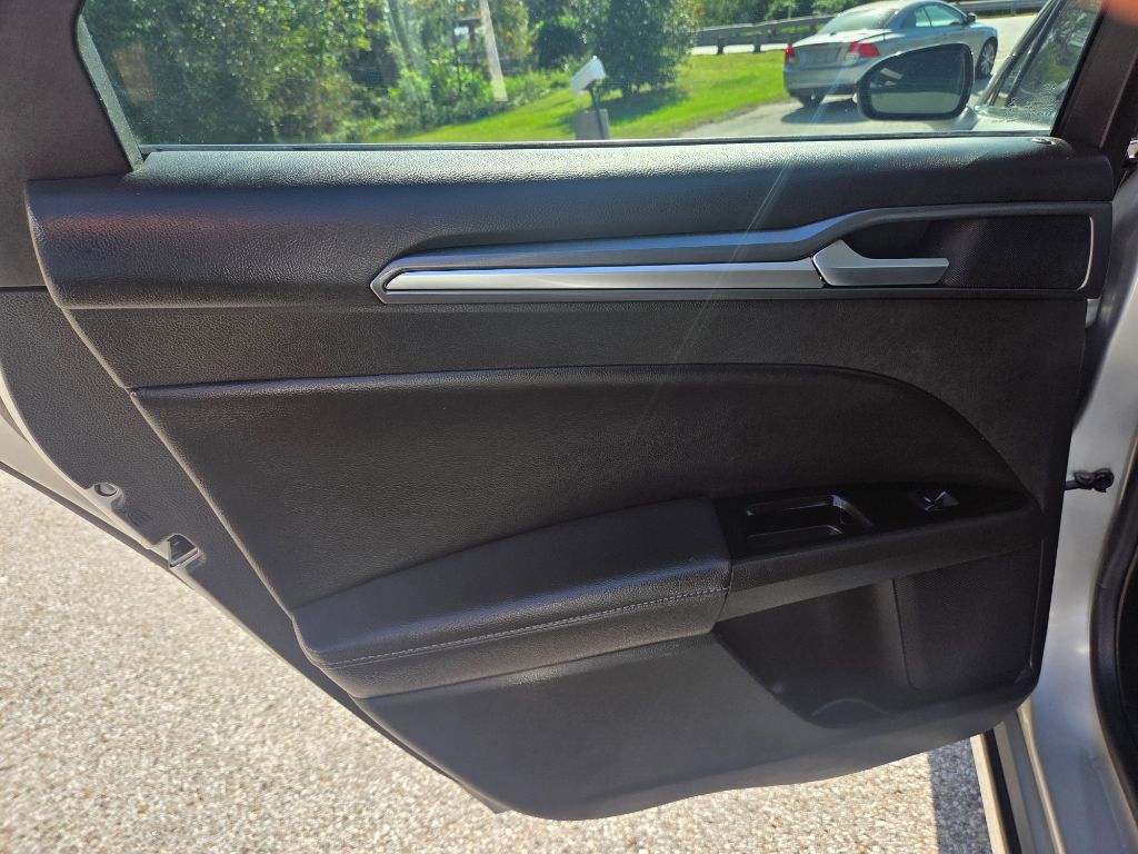 2016 Ford Fusion - $8,995