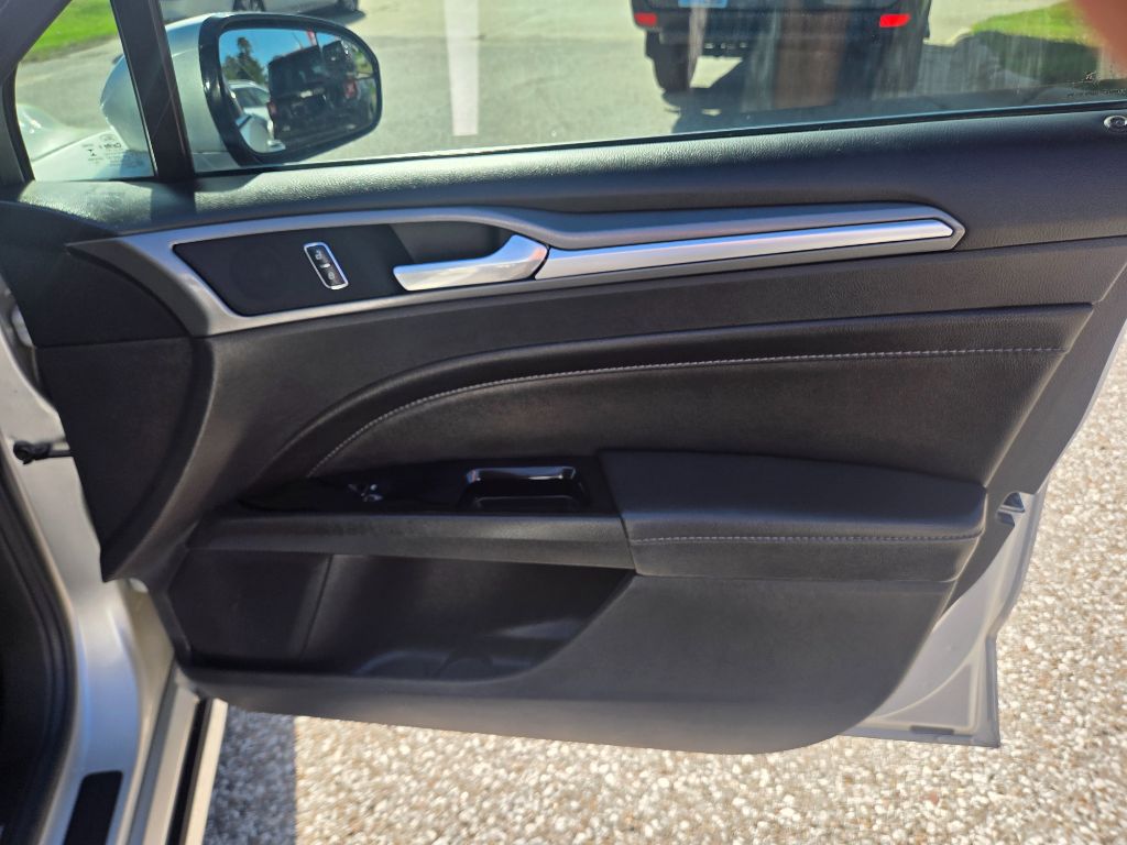 2016 Ford Fusion - $8,995