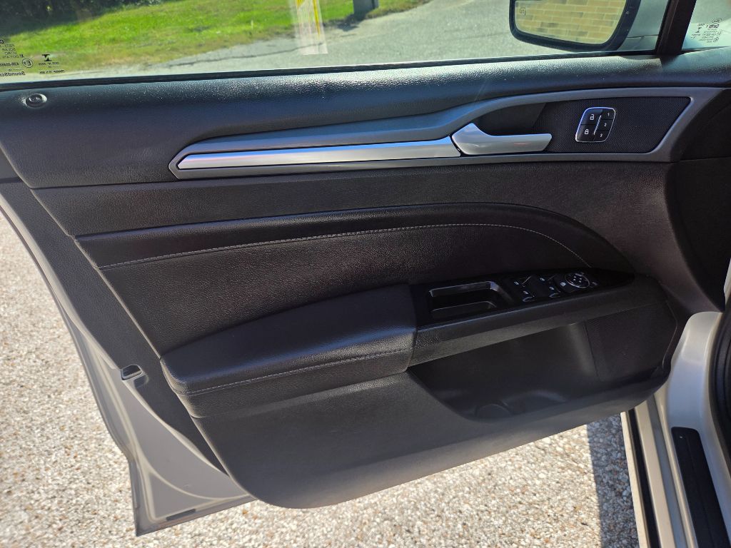 2016 Ford Fusion - $8,995