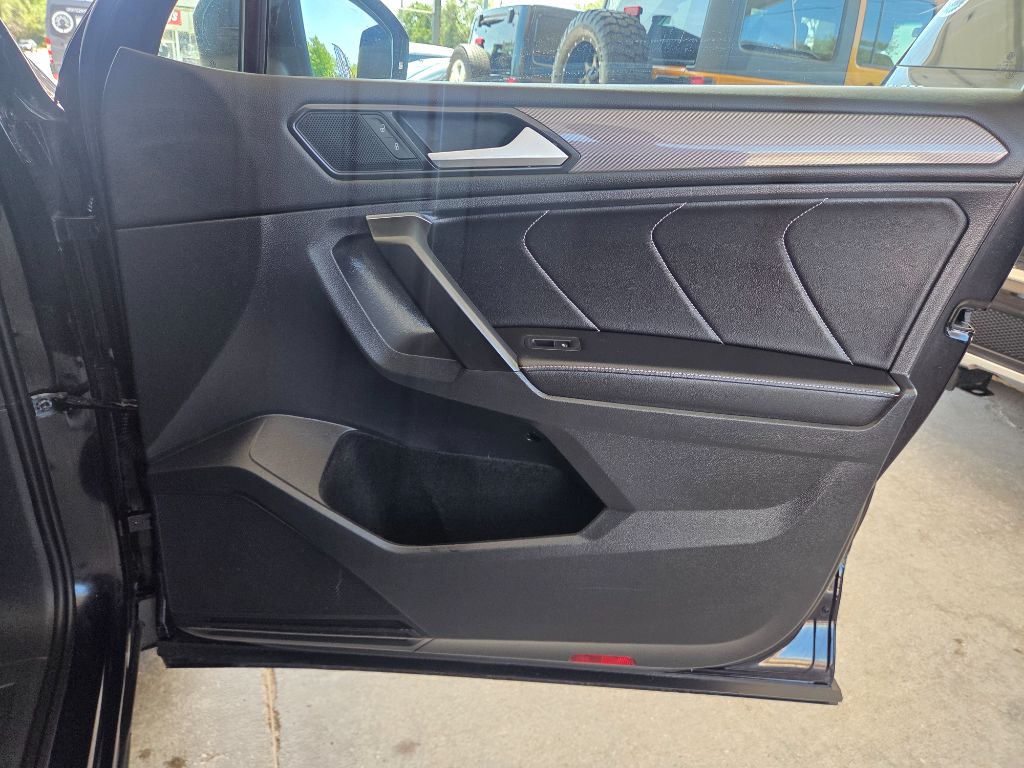 2022 Volkswagen Tiguan - $18,995