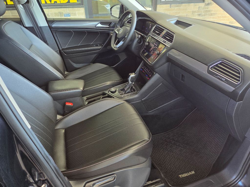 2022 Volkswagen Tiguan - $18,995