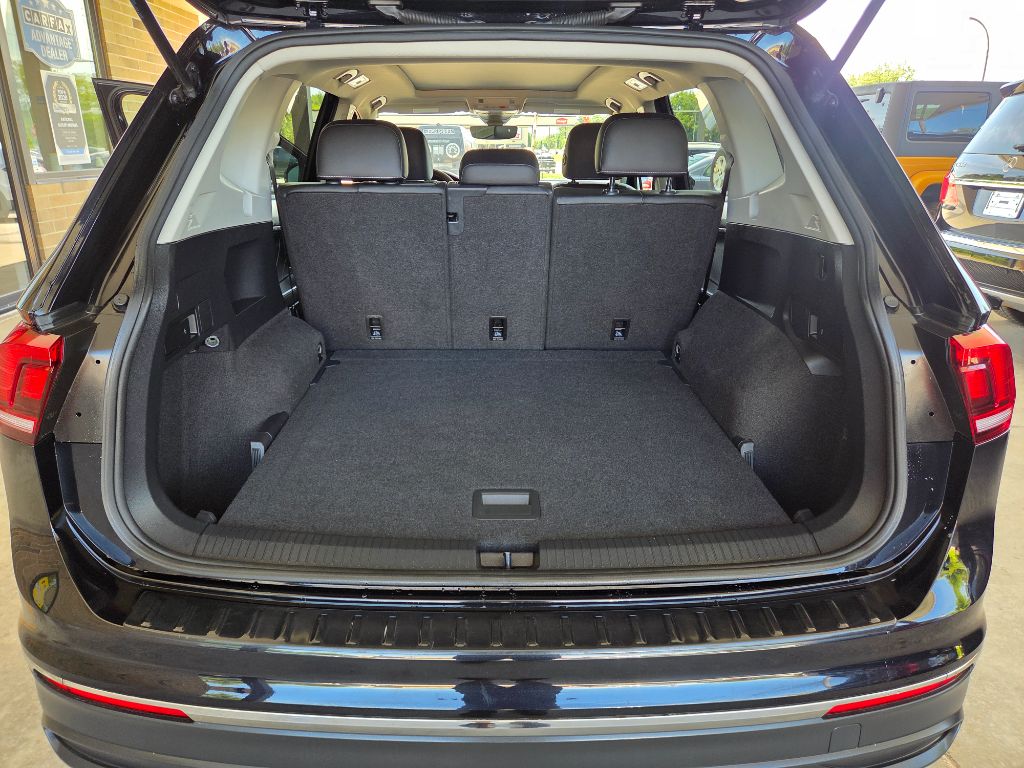 2022 Volkswagen Tiguan - $18,995