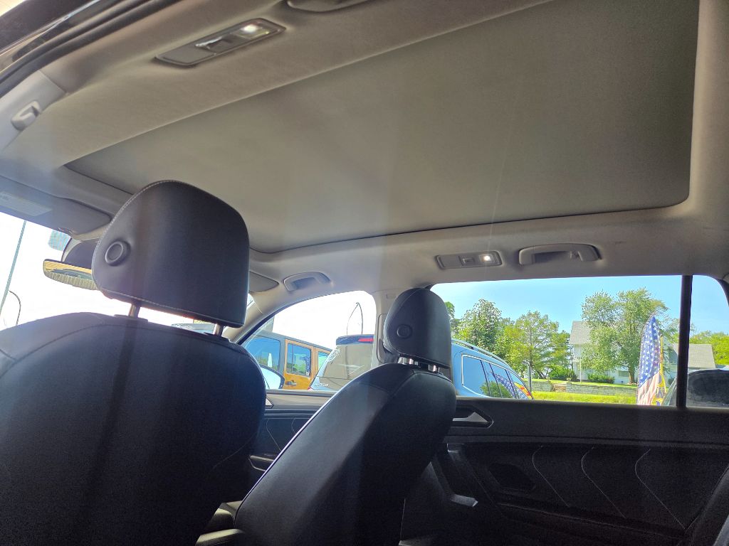 2022 Volkswagen Tiguan - $18,995