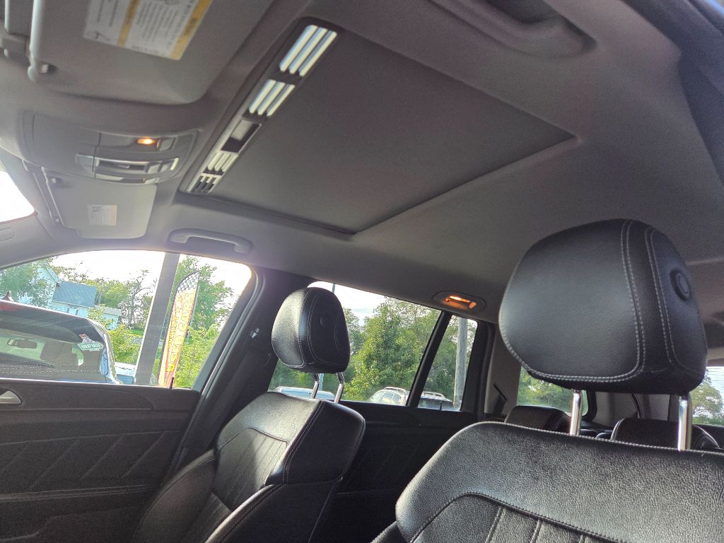 2015 Mercedes-Benz GL-Class - $16,995