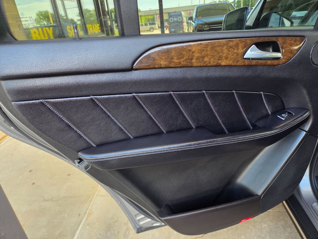 2015 Mercedes-Benz GL-Class - $16,995