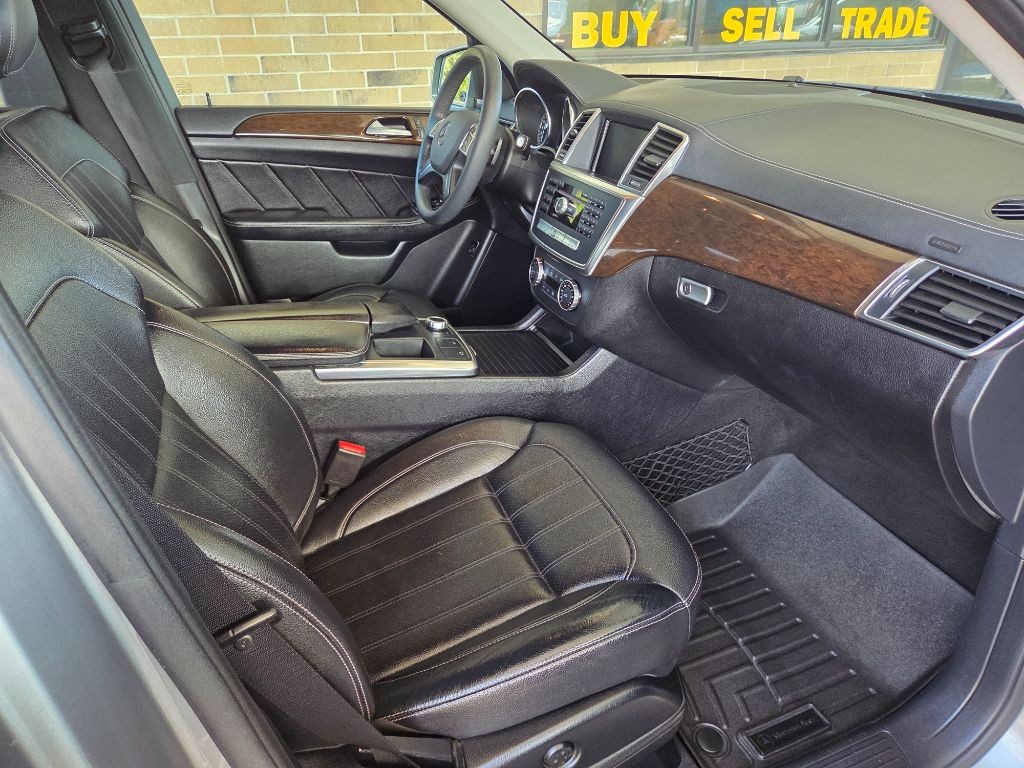 2015 Mercedes-Benz GL-Class - $16,995