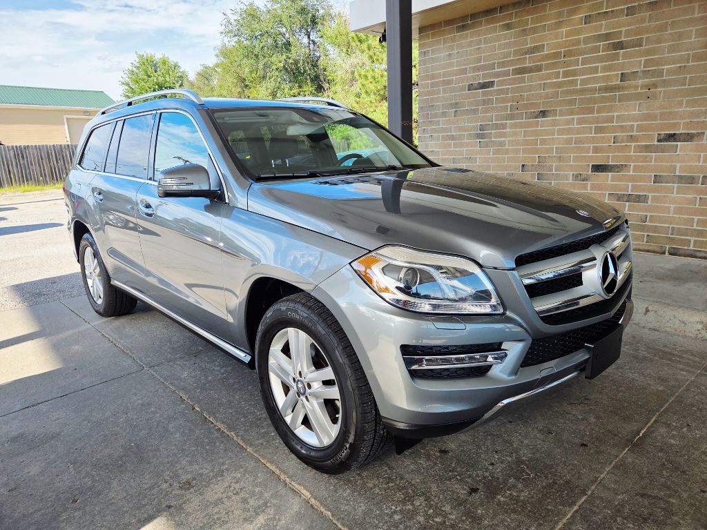 2015 Mercedes-Benz GL-Class - $16,995