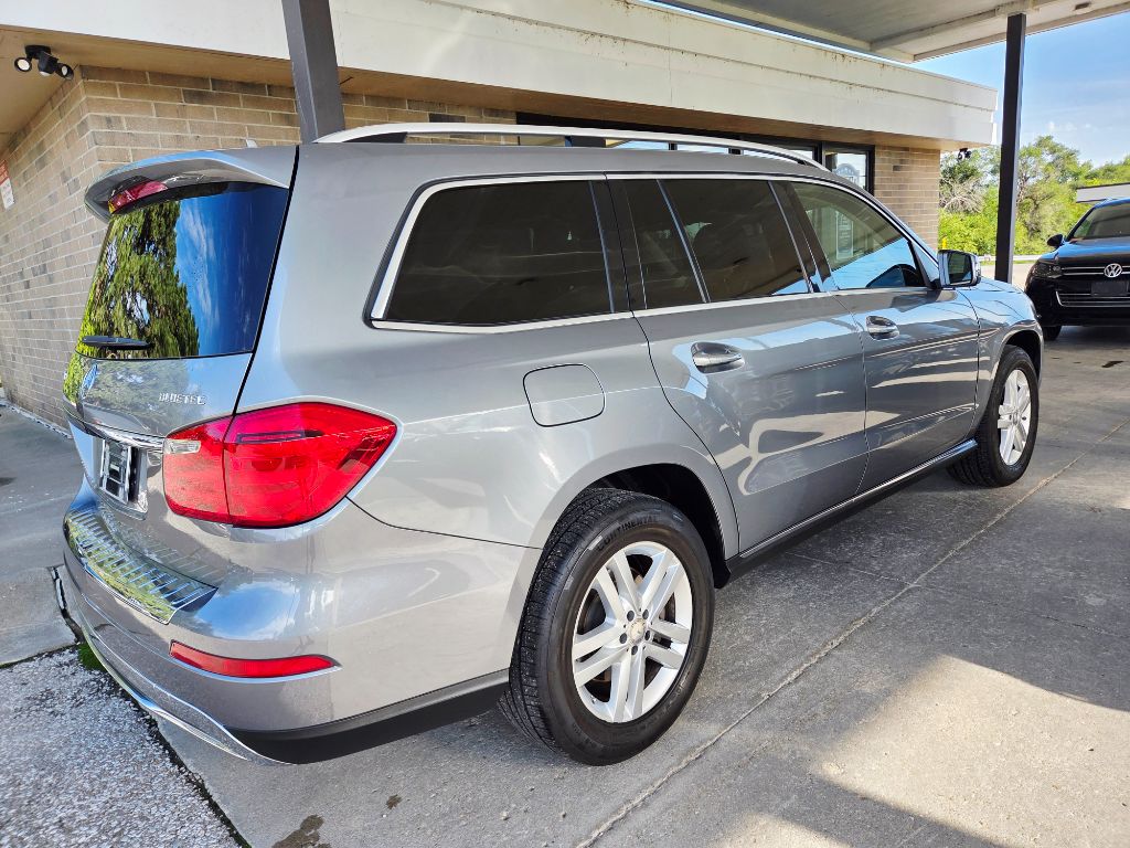 2015 Mercedes-Benz GL-Class - $16,995