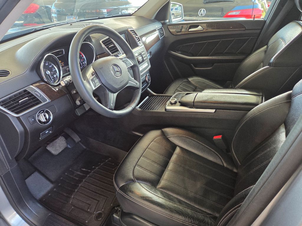 2015 Mercedes-Benz GL-Class - $16,995
