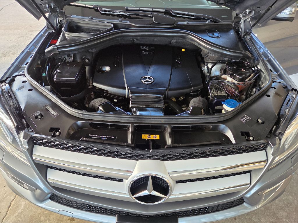 2015 Mercedes-Benz GL-Class - $16,995