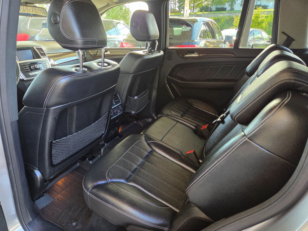 2015 Mercedes-Benz GL-Class - $16,995