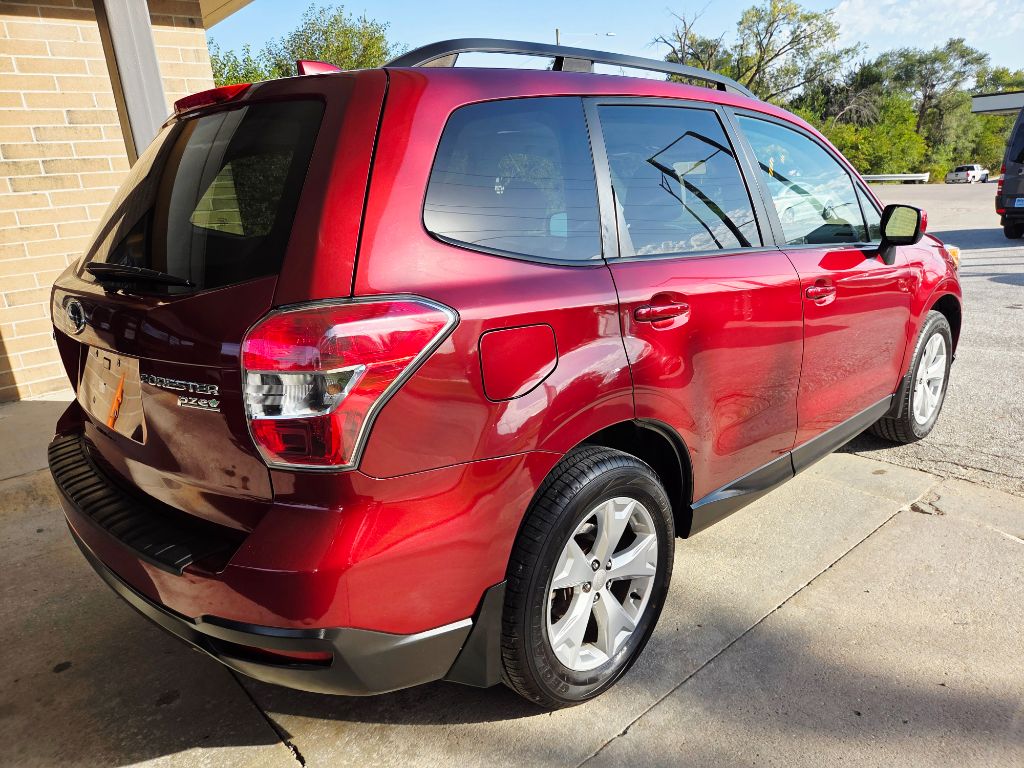 2016 Subaru Forester - $12,999