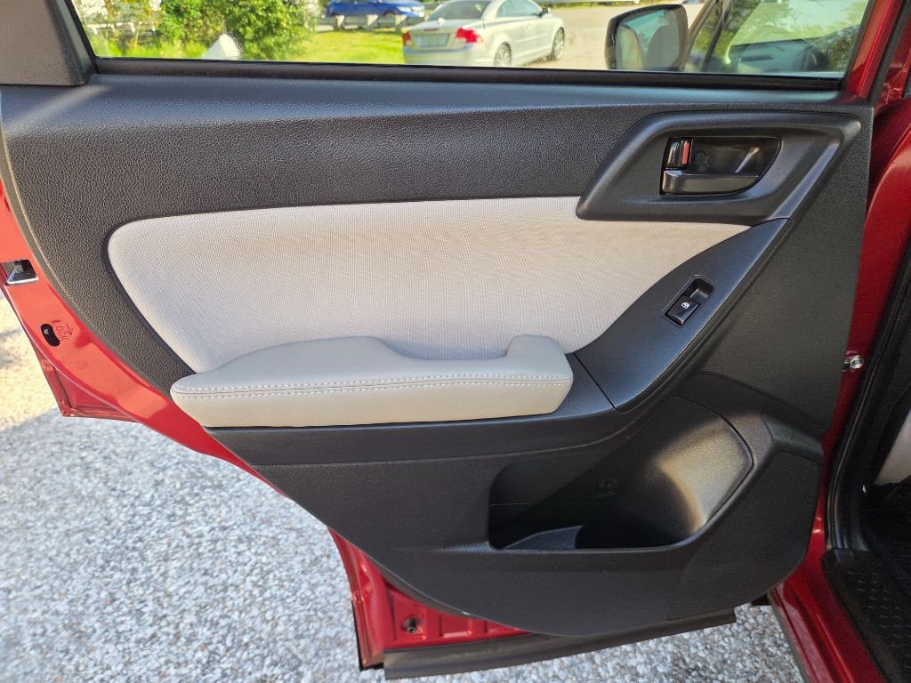 2016 Subaru Forester - $12,999